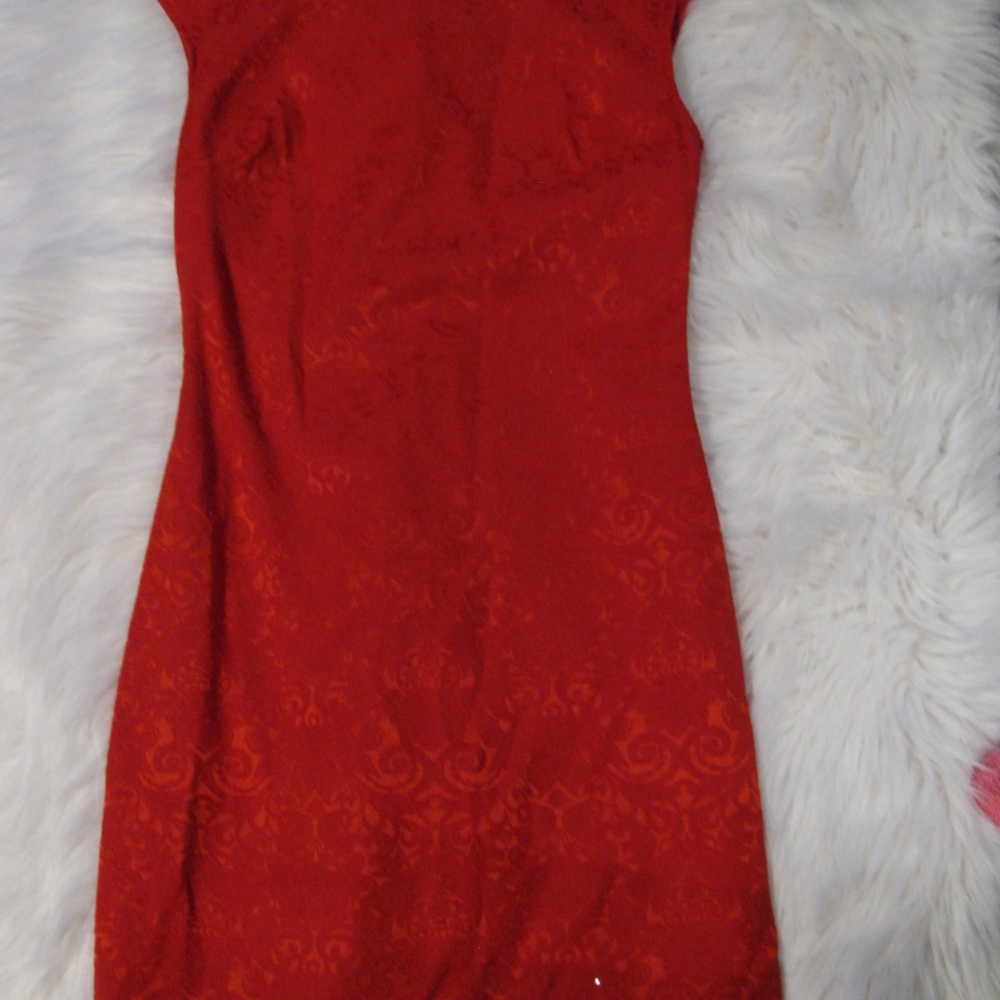 Elegant - Picture 3 of 3
